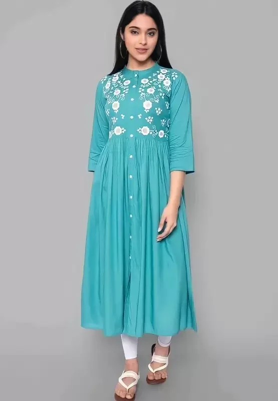 Women Floral Print Cotton Blend Straight Kurta